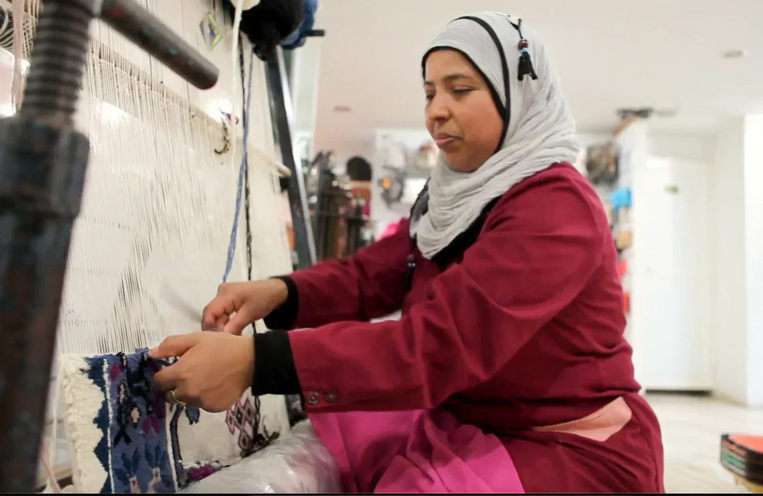 Woman Rugs Making How They're Made: A Guide to Handmade Rug Techniques – Natural Rug Co