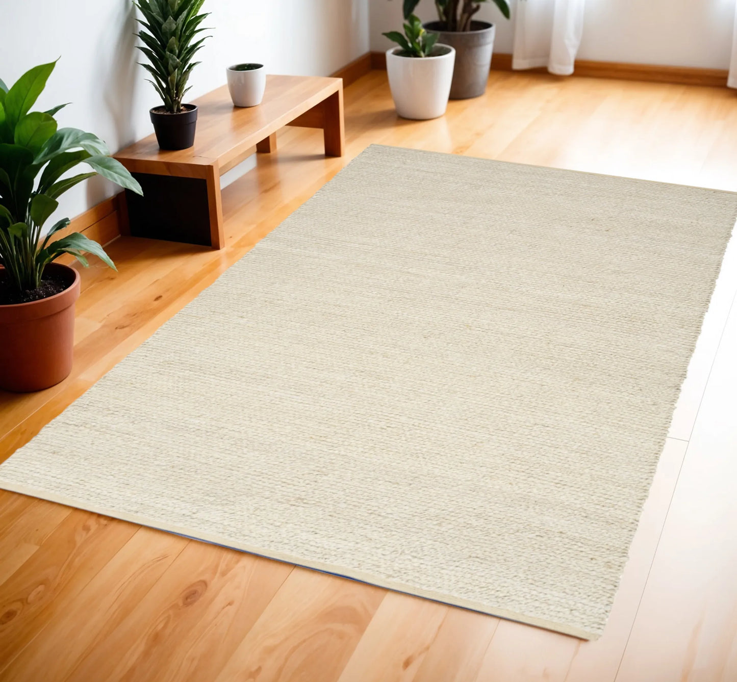 Hand Woven Ivory Jute Area Rug - 4' x 6'